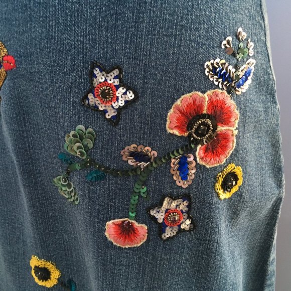 Alice + Olivia Denim Skirt with Sequins and Embroidery Size 4 - Picture 4 of 15